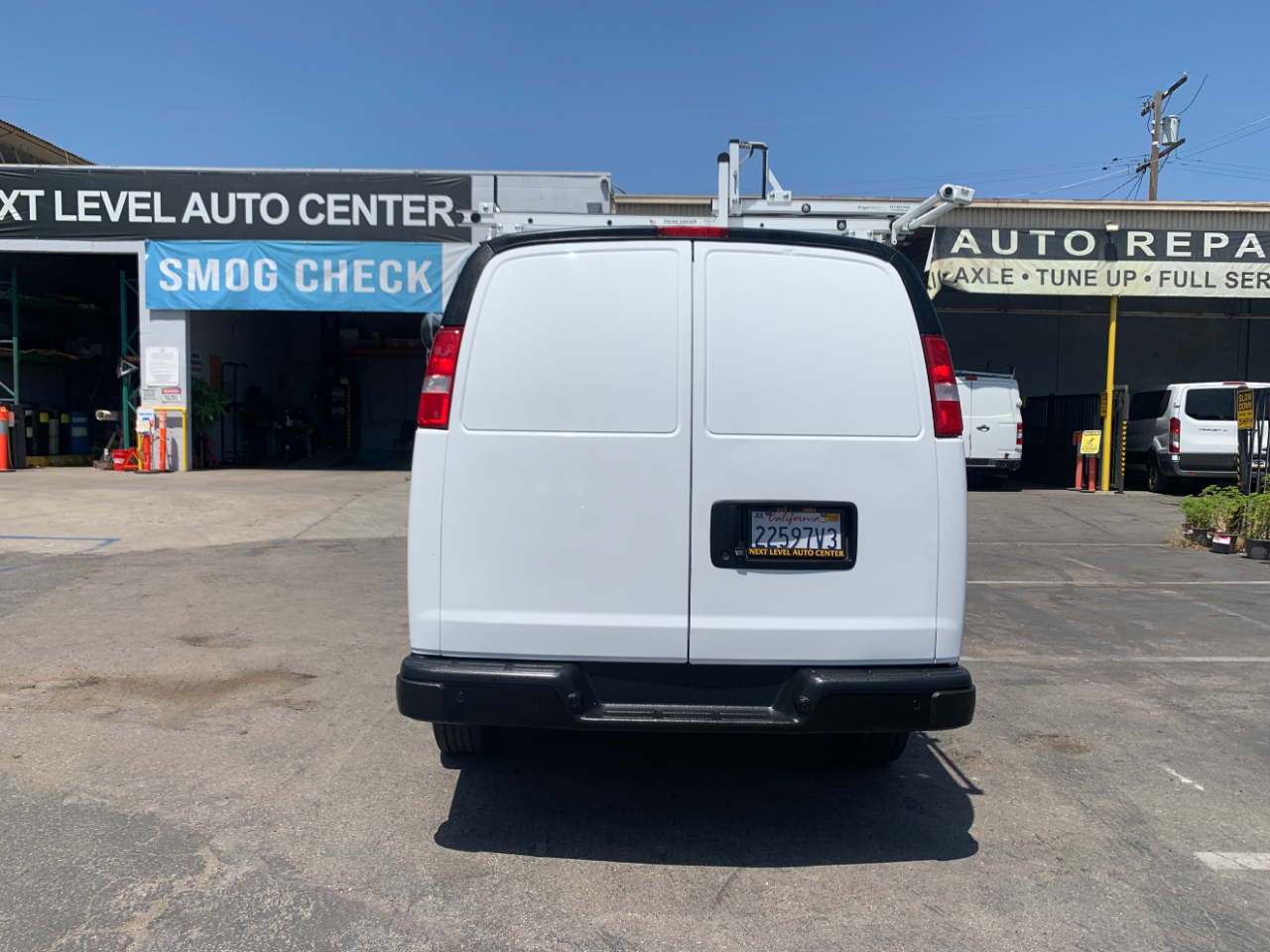 Chevrolet Express Cargo Van RWD 2500 135" 2023