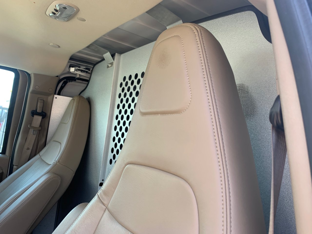 Chevrolet Express Cargo Van RWD 2500 135" 2023