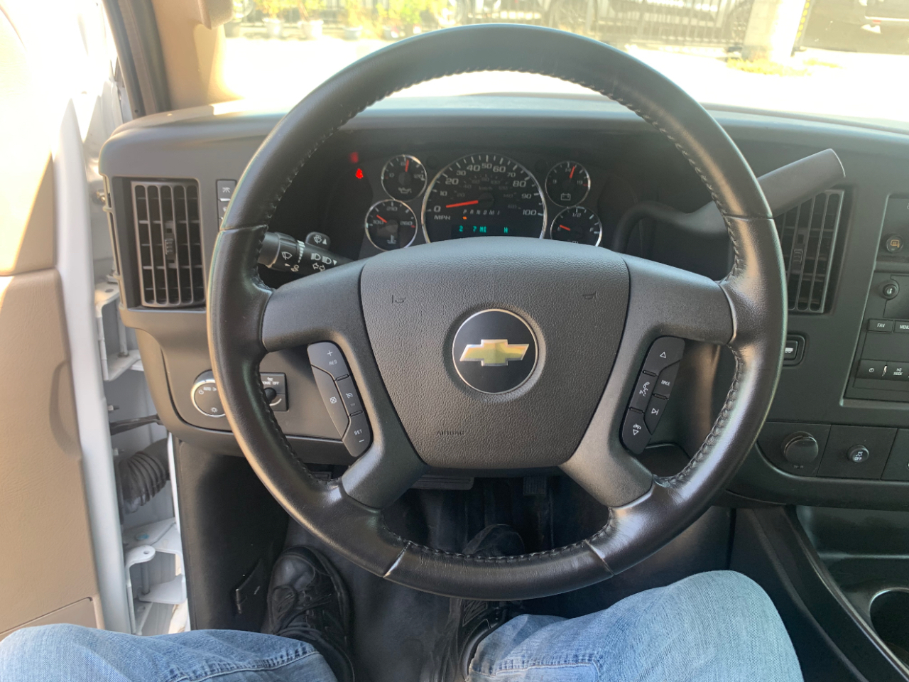 Chevrolet Express Cargo Van RWD 2500 135" 2023