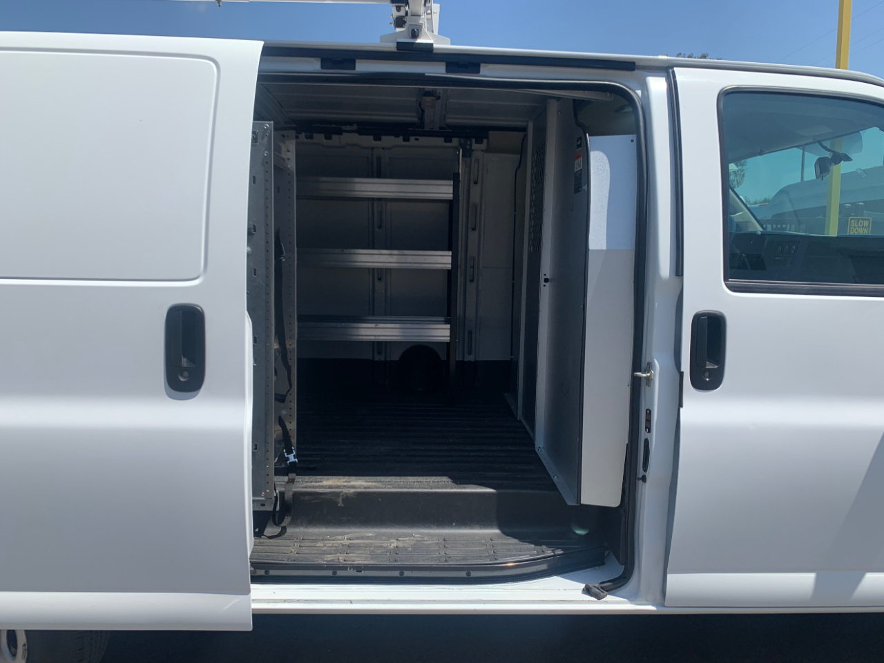 Chevrolet Express Cargo Van RWD 2500 135" 2023