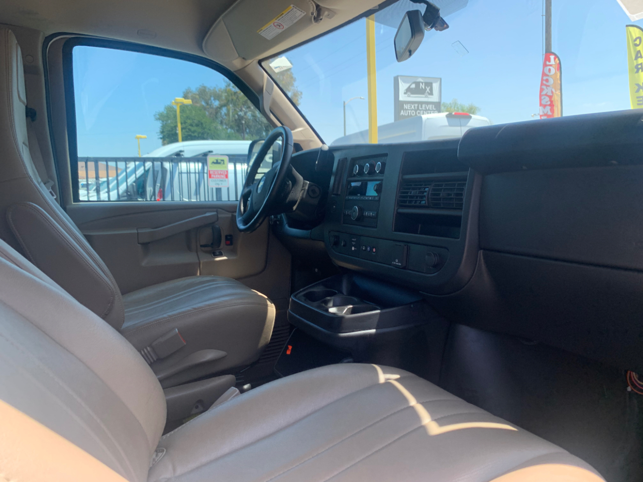 Chevrolet Express Cargo Van RWD 2500 135" 2023