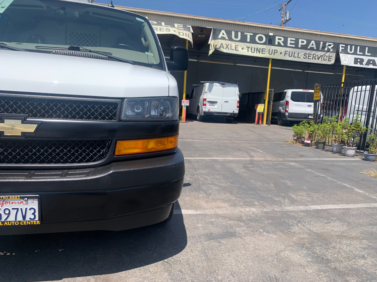 Chevrolet Express Cargo Van RWD 2500 135" 2023