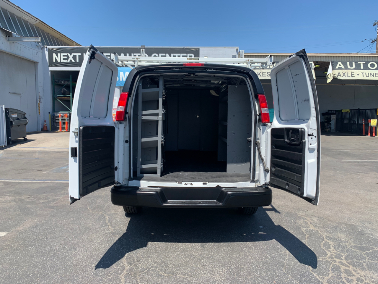 Chevrolet Express Cargo Van RWD 2500 135" 2022