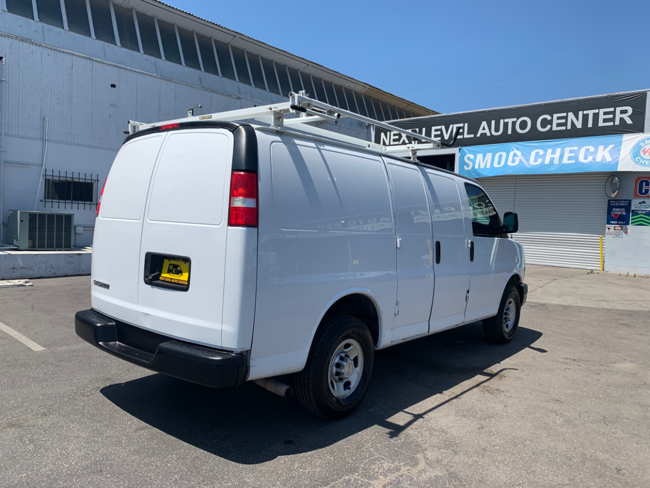 Chevrolet Express Cargo Van RWD 2500 135" 2022