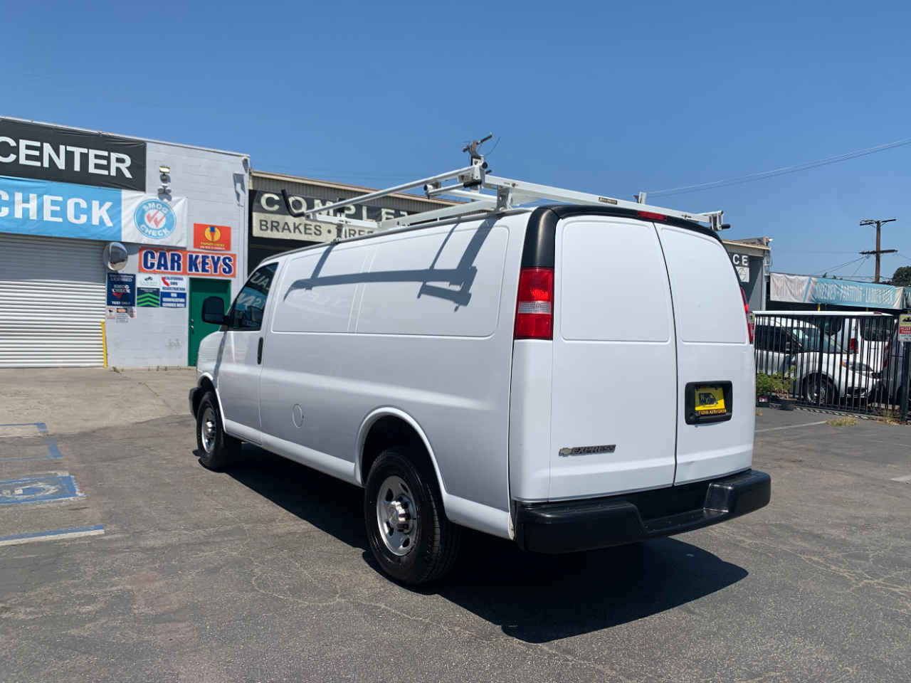Chevrolet Express Cargo Van RWD 2500 135" 2022