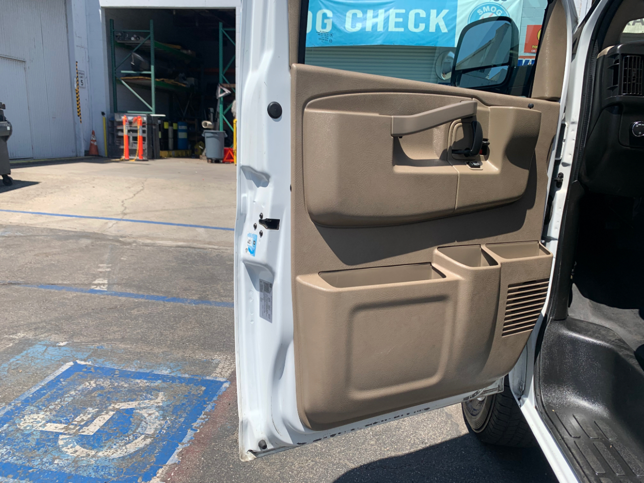 Chevrolet Express Cargo Van RWD 2500 135" 2022