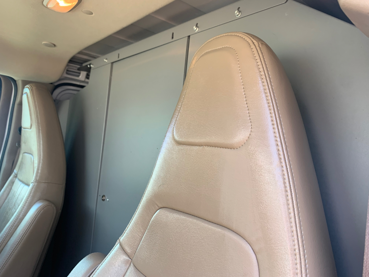 Chevrolet Express Cargo Van RWD 2500 135" 2022