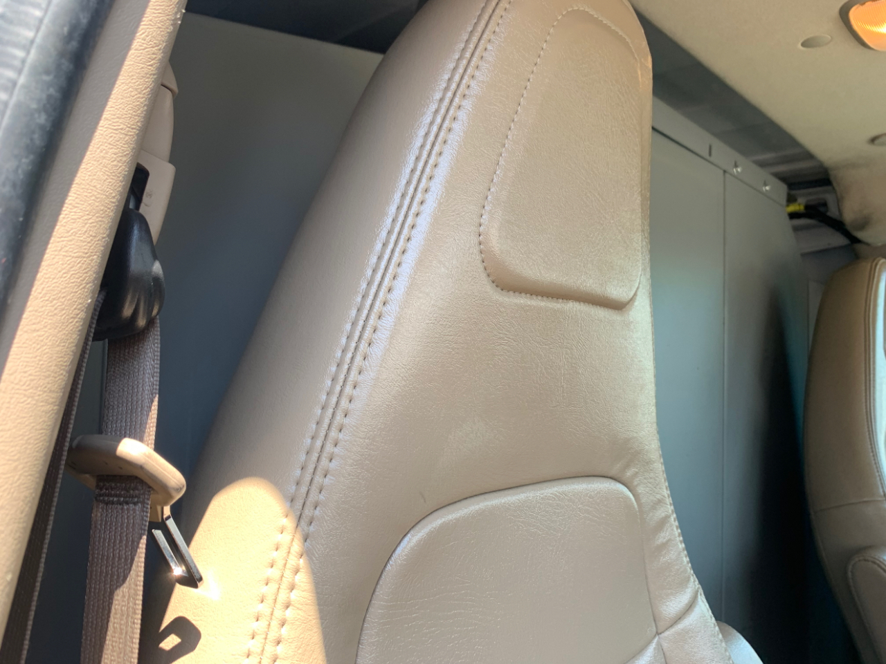 Chevrolet Express Cargo Van RWD 2500 135" 2022