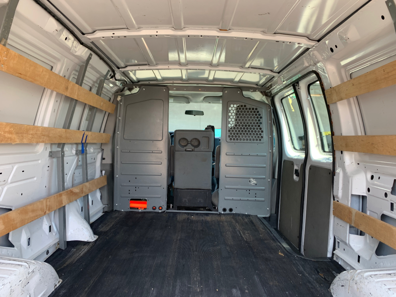 Ford Econoline Cargo Van E-250 Recreational 2013