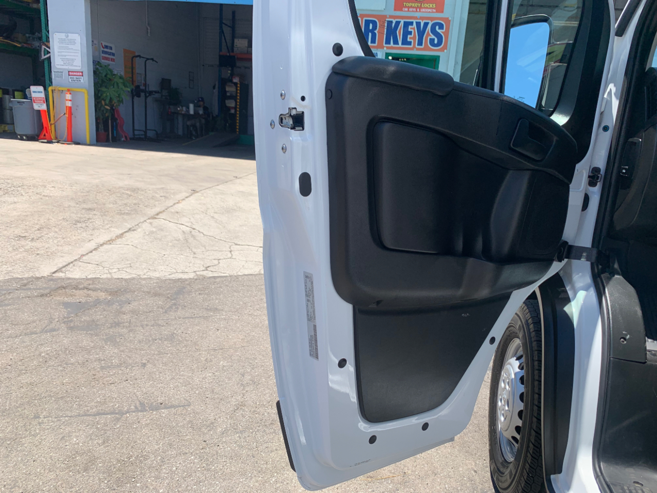 RAM ProMaster Cargo Van Tradesman 2500 High Roof 159" WB w/Pass Seat 2025