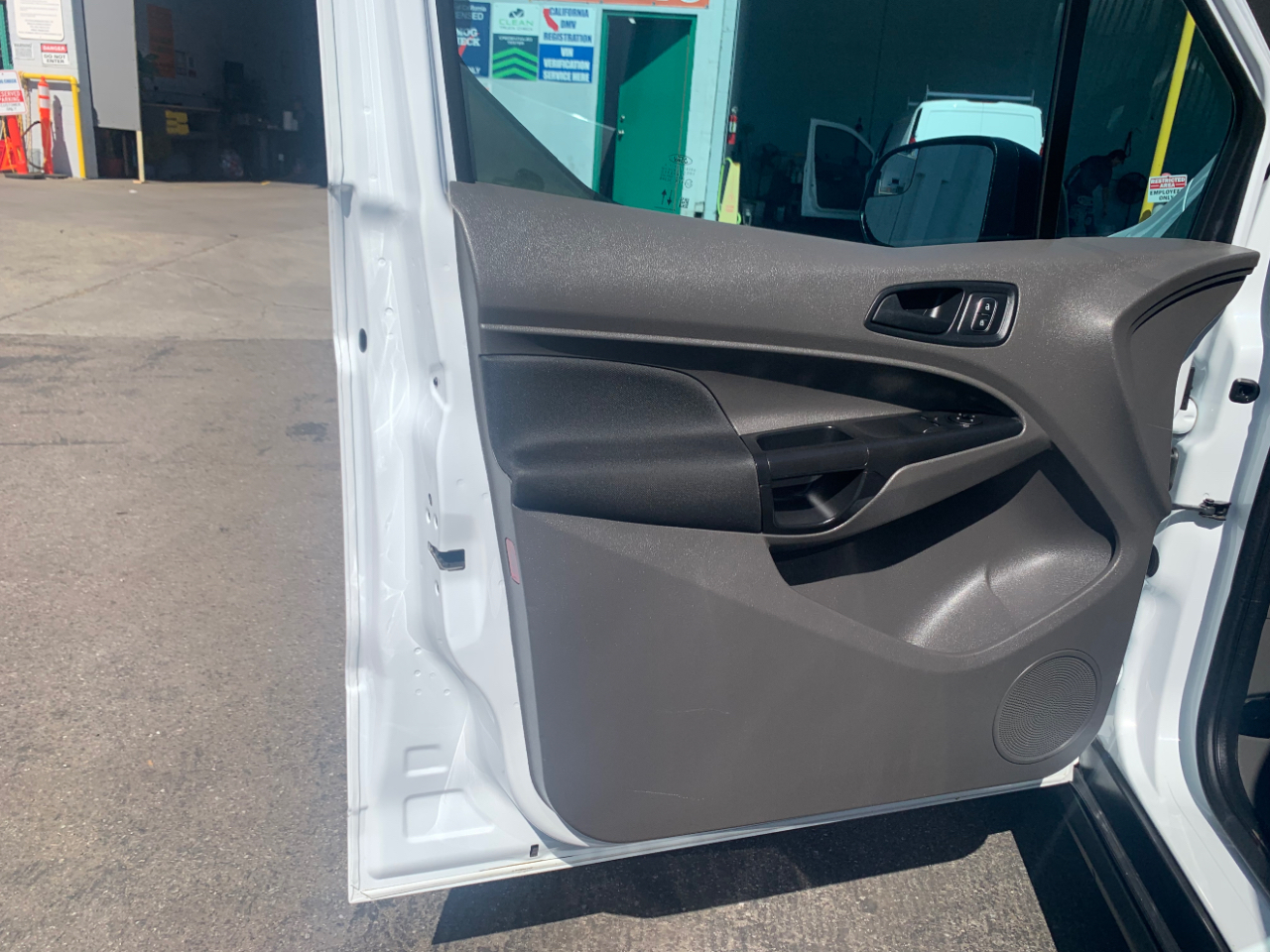 Ford Transit Connect Van XL LWB w/Rear Symmetrical Doors 2021