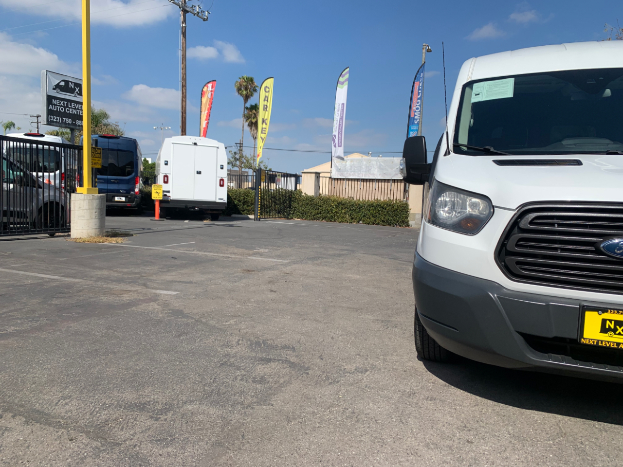 Ford Transit Passenger Wagon T-150 130" Med Roof XL Sliding RH Dr 2018