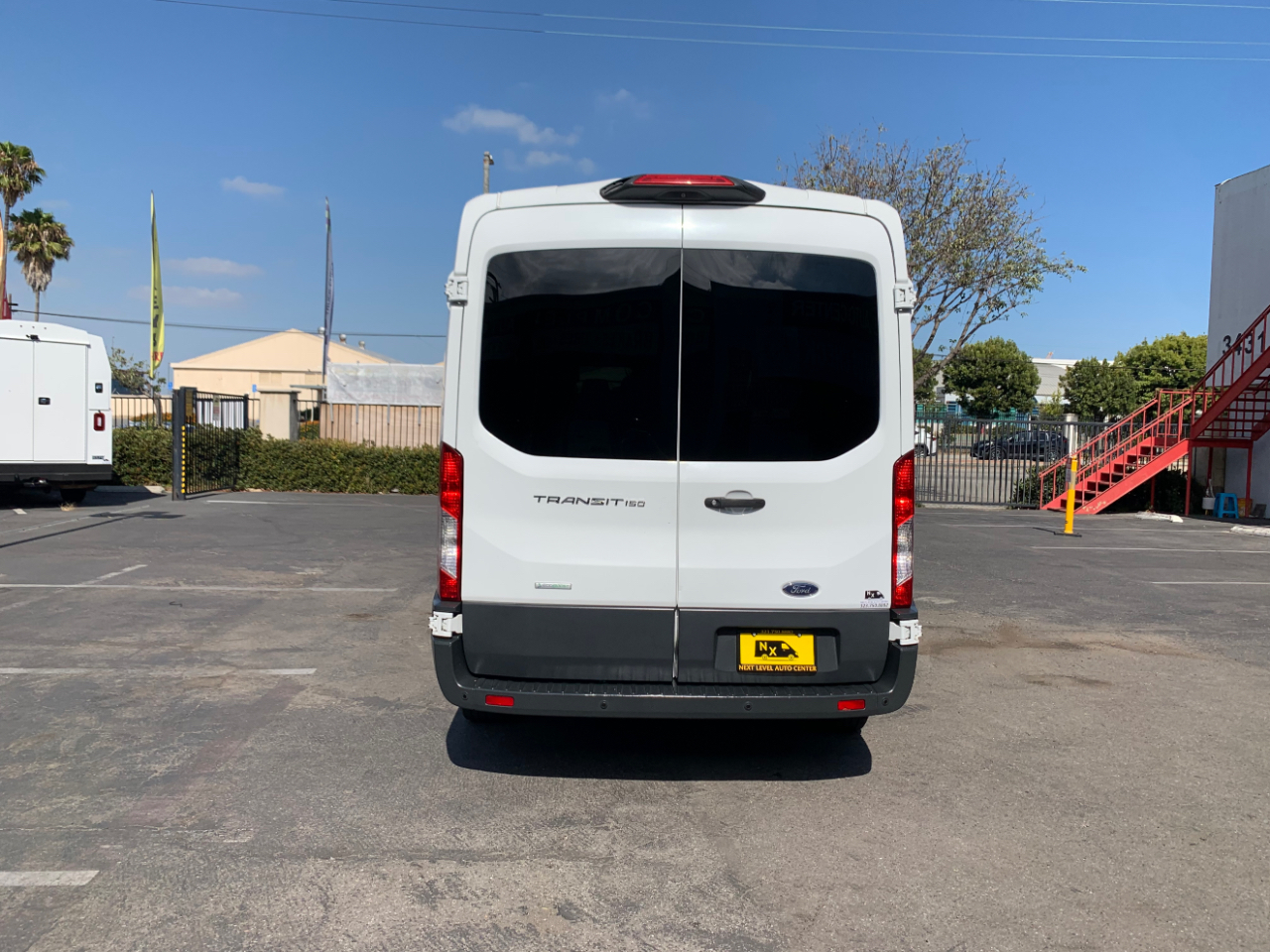 Ford Transit Passenger Wagon T-150 130" Med Roof XL Sliding RH Dr 2018