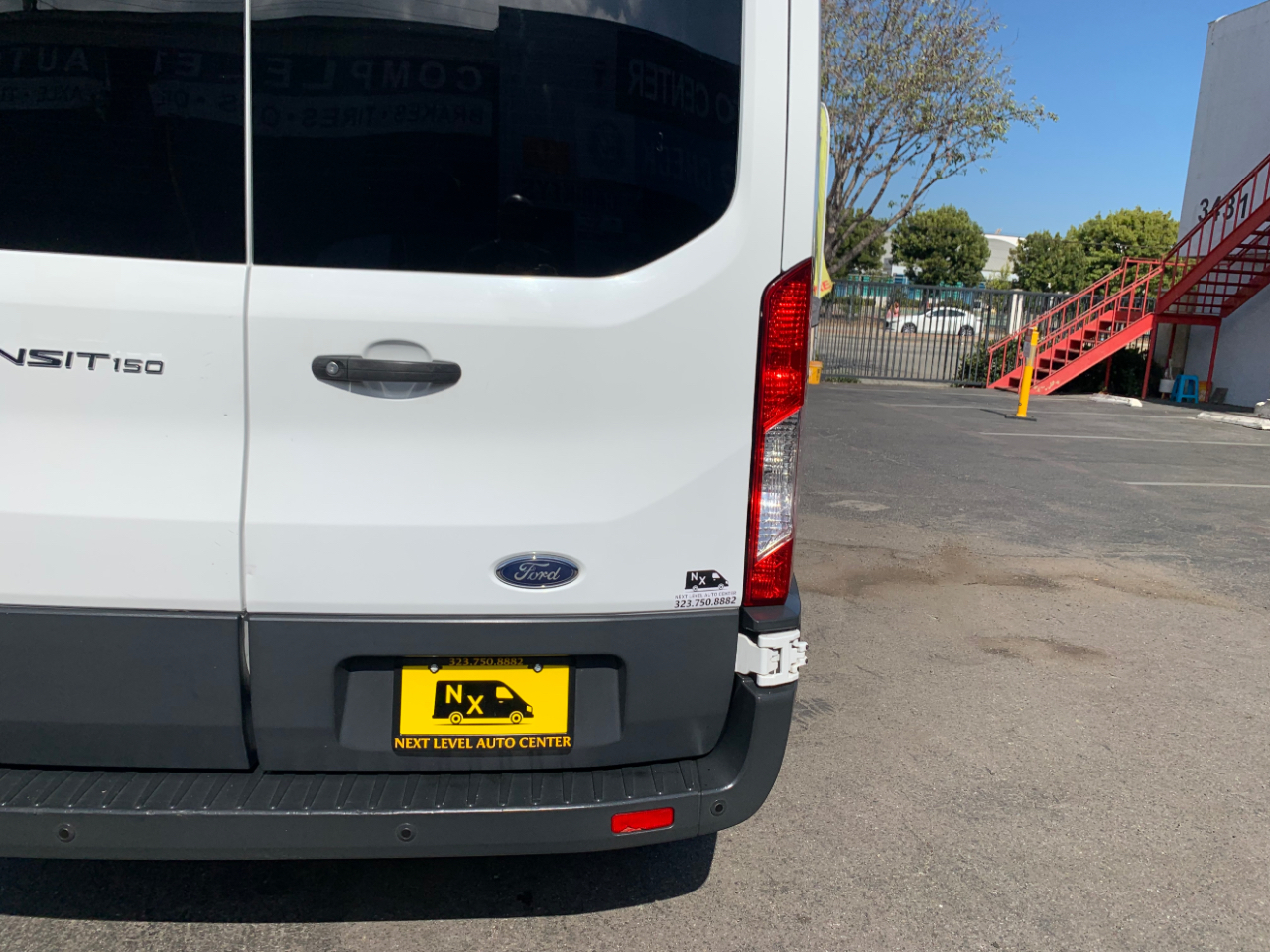 Ford Transit Passenger Wagon T-150 130" Med Roof XL Sliding RH Dr 2018