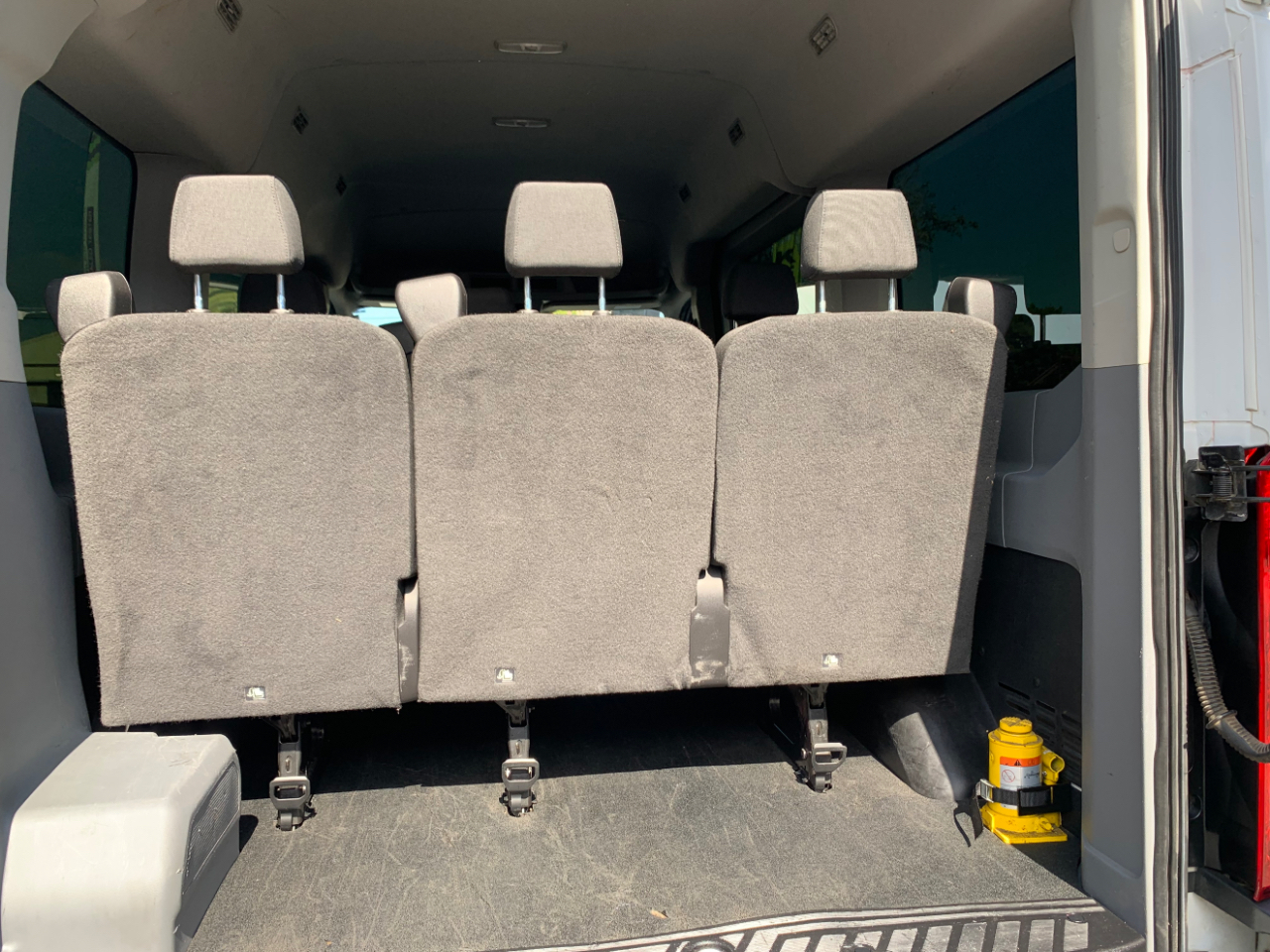 Ford Transit Passenger Wagon T-150 130" Med Roof XL Sliding RH Dr 2018