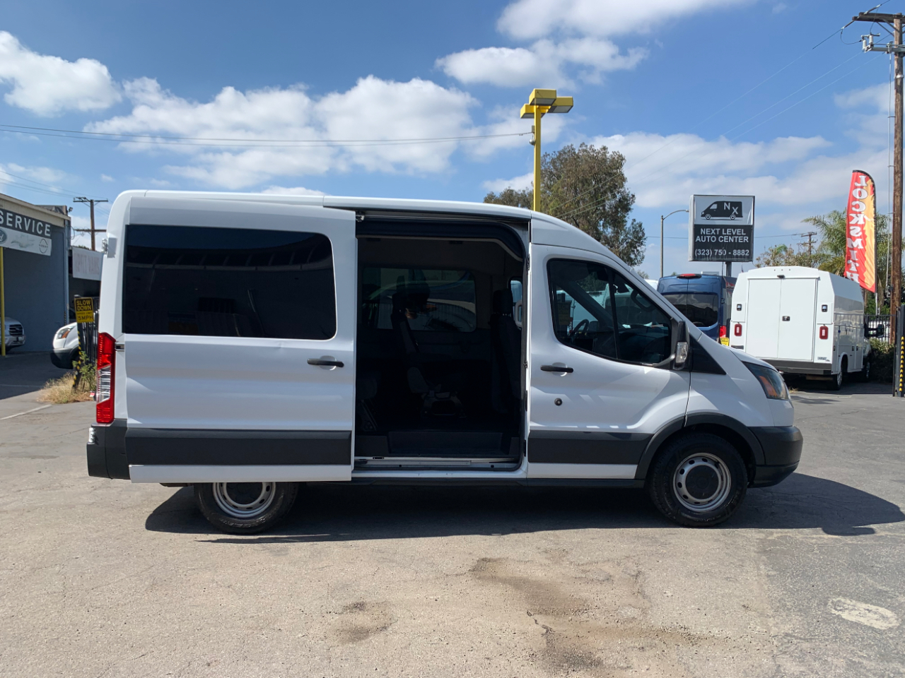 Ford Transit Passenger Wagon T-150 130" Med Roof XL Sliding RH Dr 2018