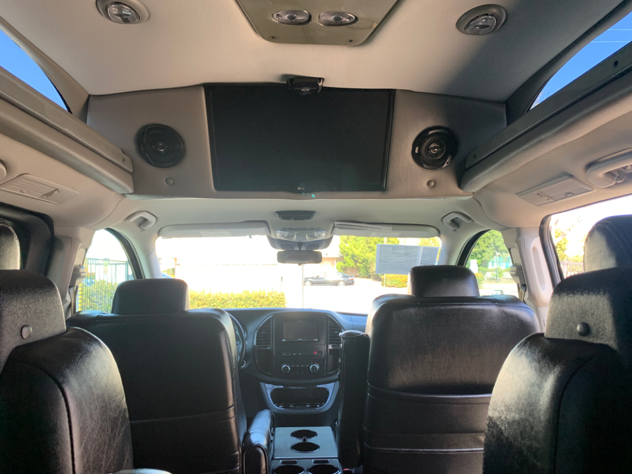 Mercedes-Benz Metris Passenger Van Standard Roof 126" Wheelbase 2018