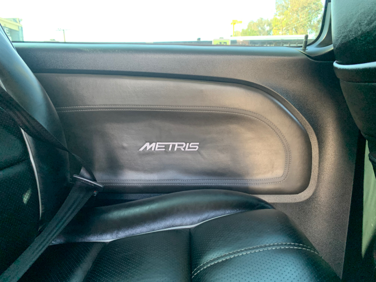 Mercedes-Benz Metris Passenger Van Standard Roof 126" Wheelbase 2018