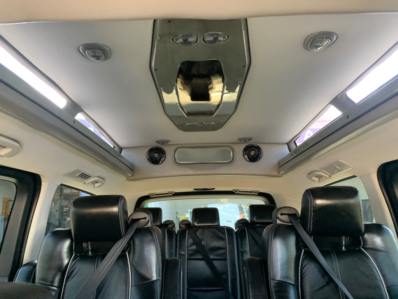 Mercedes-Benz Metris Passenger Van Standard Roof 126" Wheelbase 2018