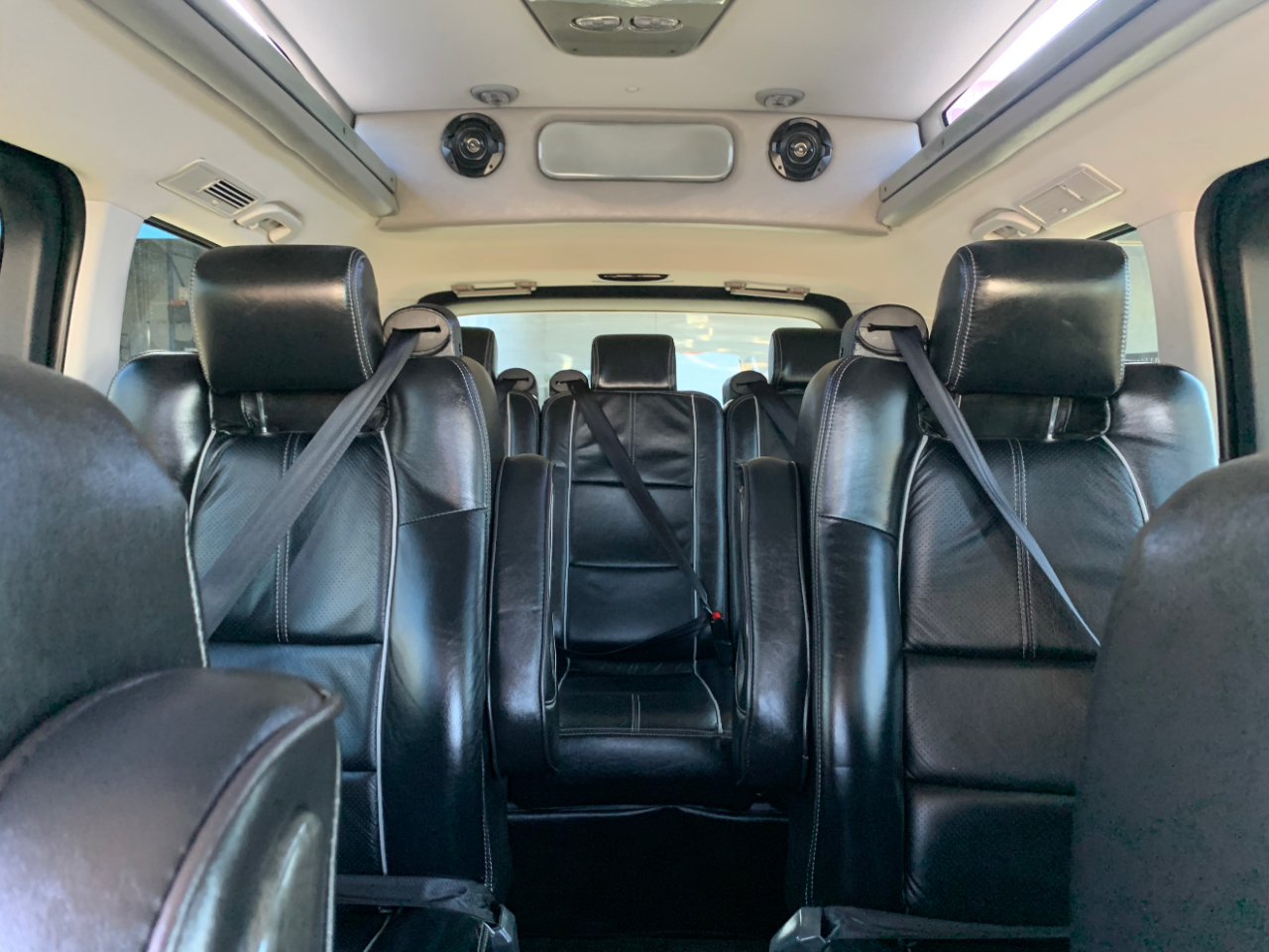 Mercedes-Benz Metris Passenger Van Standard Roof 126" Wheelbase 2018