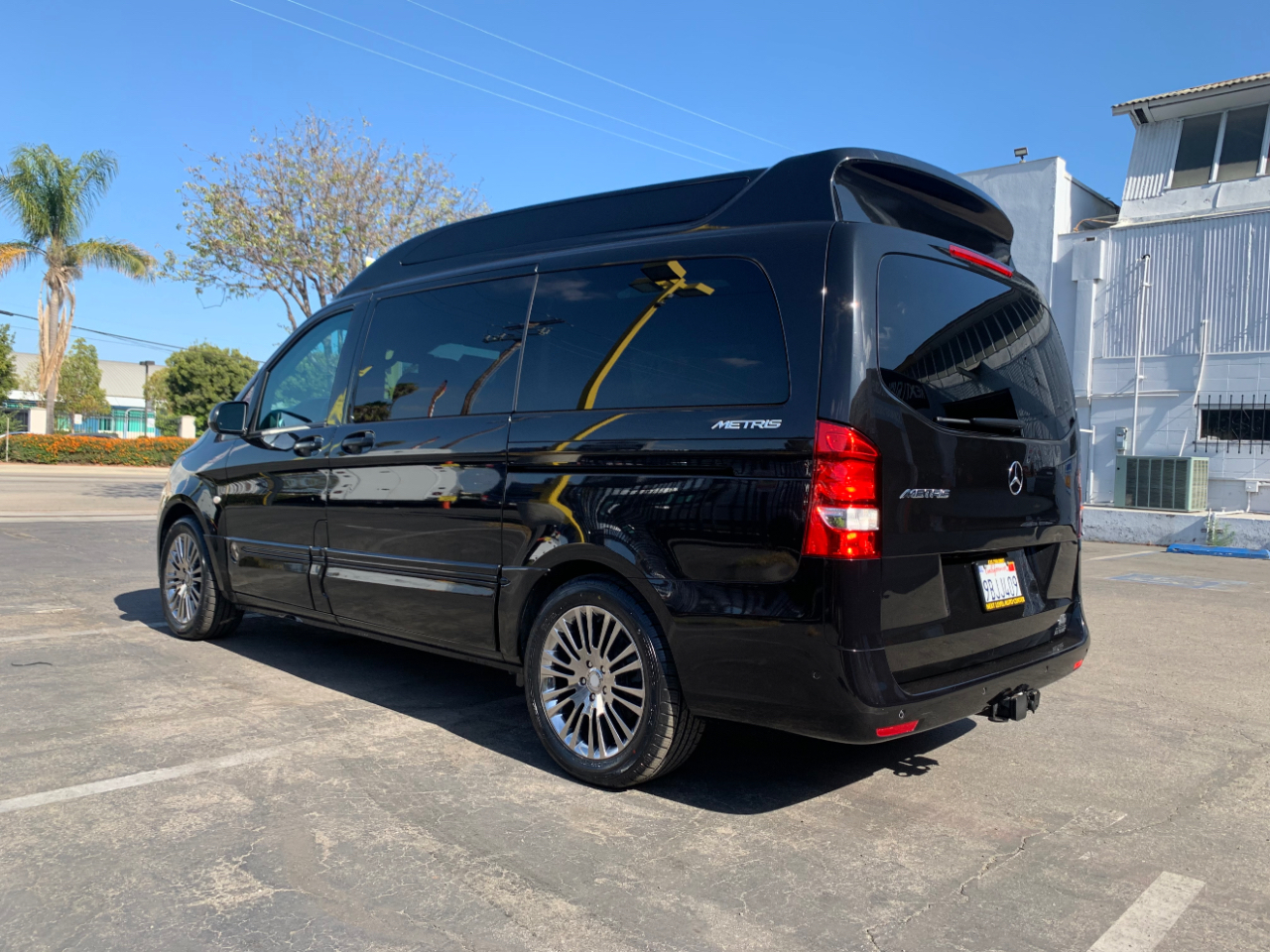 Mercedes-Benz Metris Passenger Van Standard Roof 126" Wheelbase 2018