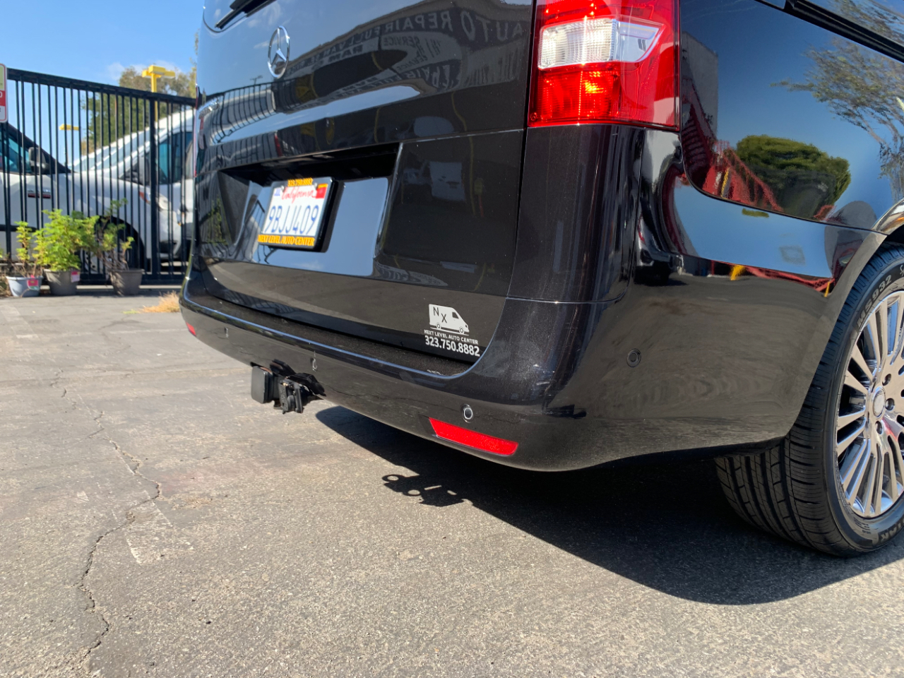 Mercedes-Benz Metris Passenger Van Standard Roof 126" Wheelbase 2018