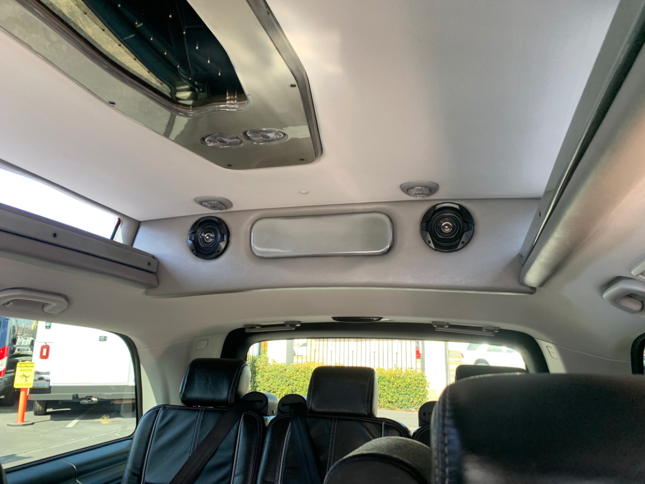 Mercedes-Benz Metris Passenger Van Standard Roof 126" Wheelbase 2018