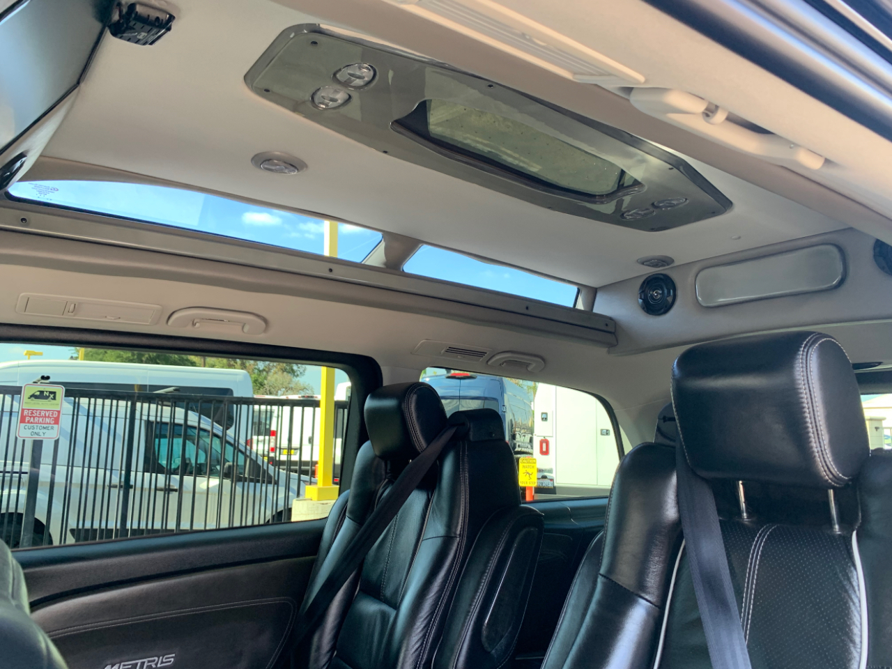 Mercedes-Benz Metris Passenger Van Standard Roof 126" Wheelbase 2018