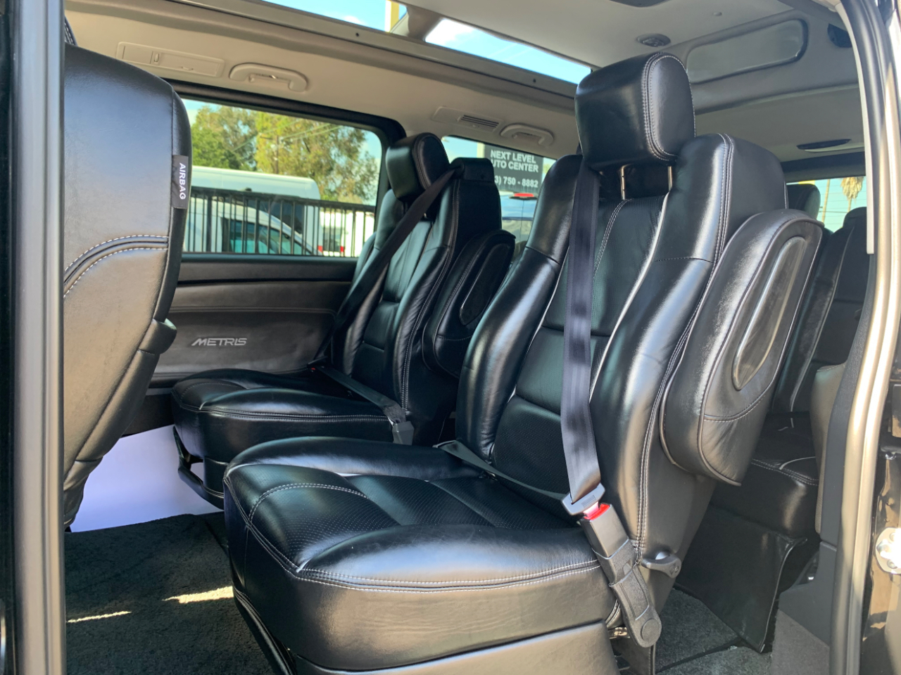 Mercedes-Benz Metris Passenger Van Standard Roof 126" Wheelbase 2018