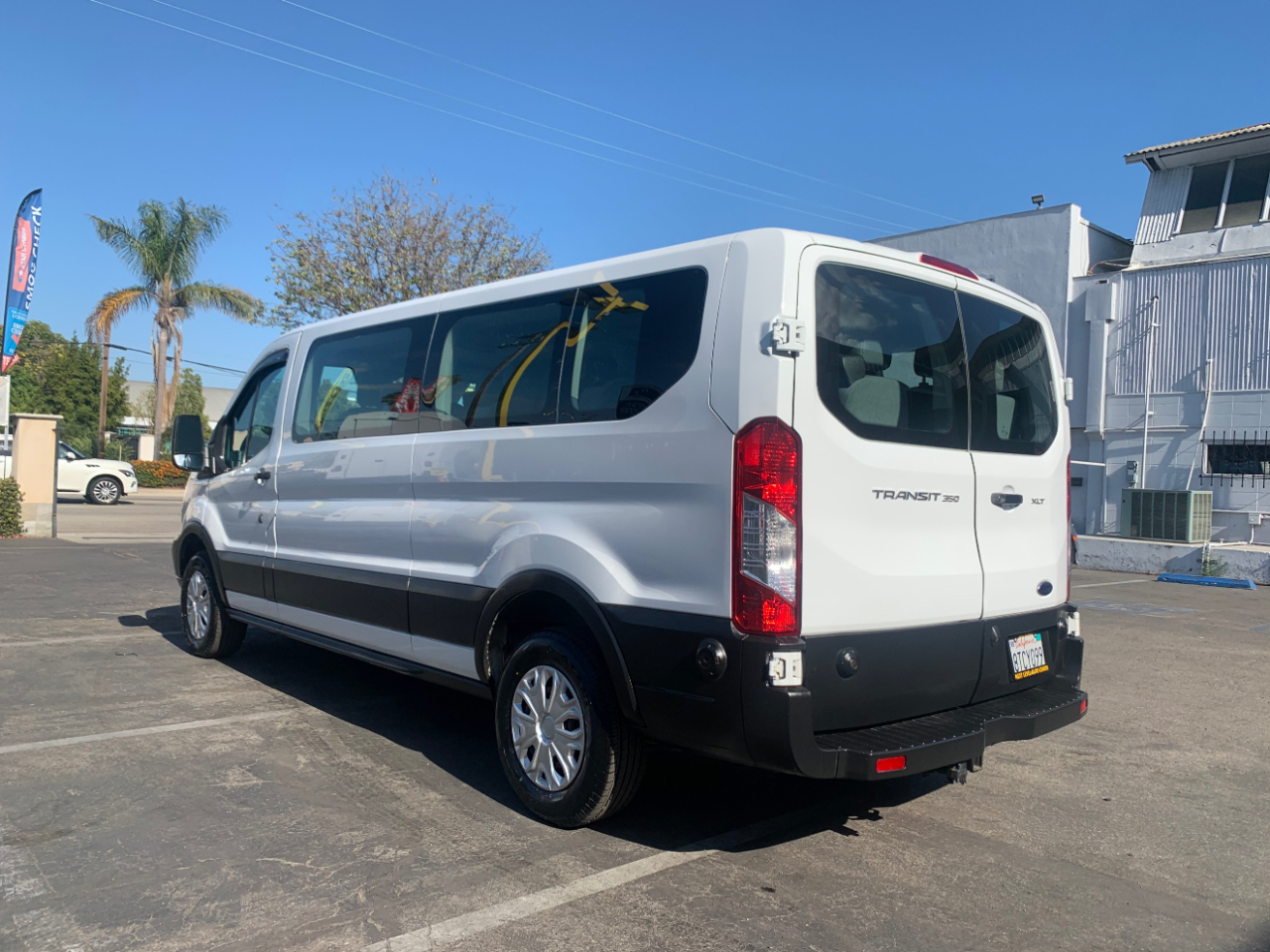 Ford Transit Passenger Wagon T-350 148" Low Roof XLT Swing-Out RH Dr 2019