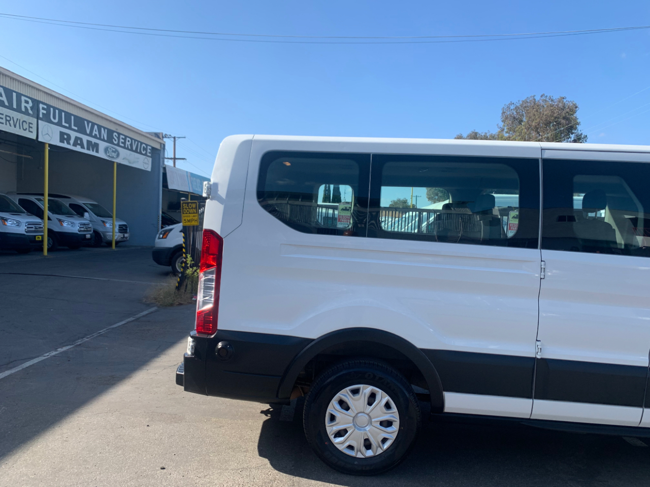 Ford Transit Passenger Wagon T-350 148" Low Roof XLT Swing-Out RH Dr 2019
