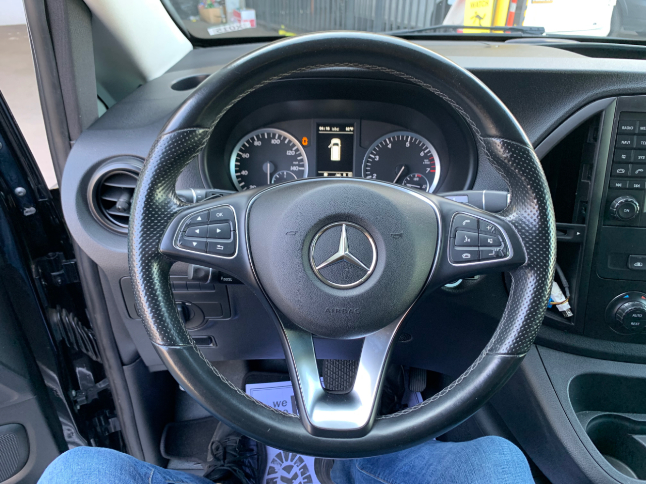 Mercedes-Benz Metris Passenger Van Standard Roof 126" Wheelbase 2019