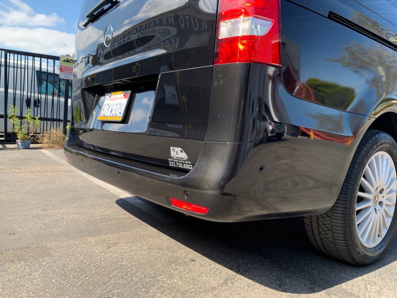 Mercedes-Benz Metris Passenger Van Standard Roof 126" Wheelbase 2019