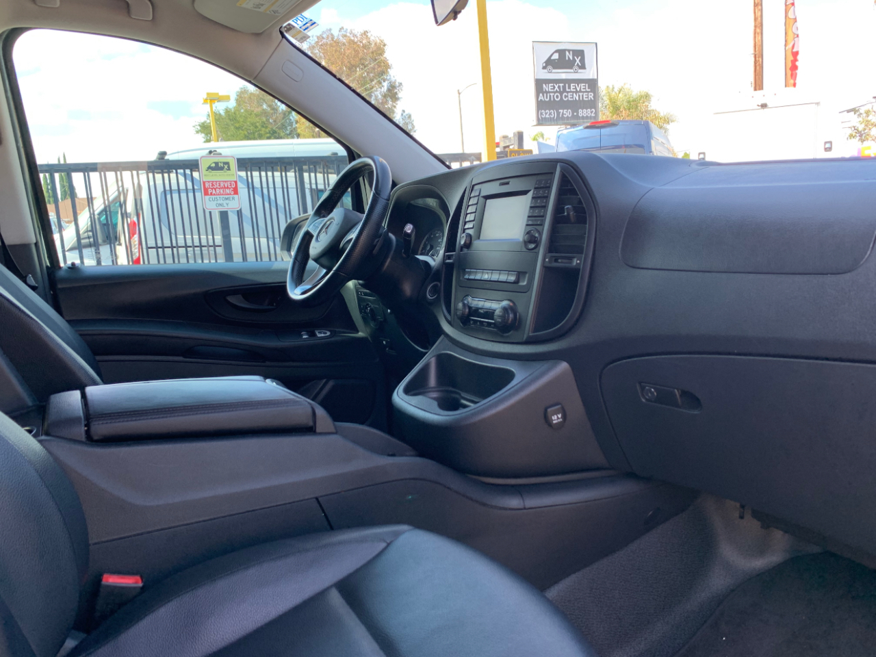 Mercedes-Benz Metris Passenger Van Standard Roof 126" Wheelbase 2019