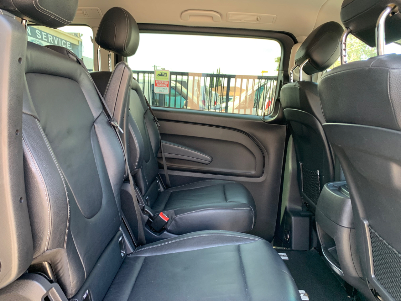 Mercedes-Benz Metris Passenger Van Standard Roof 126" Wheelbase 2019