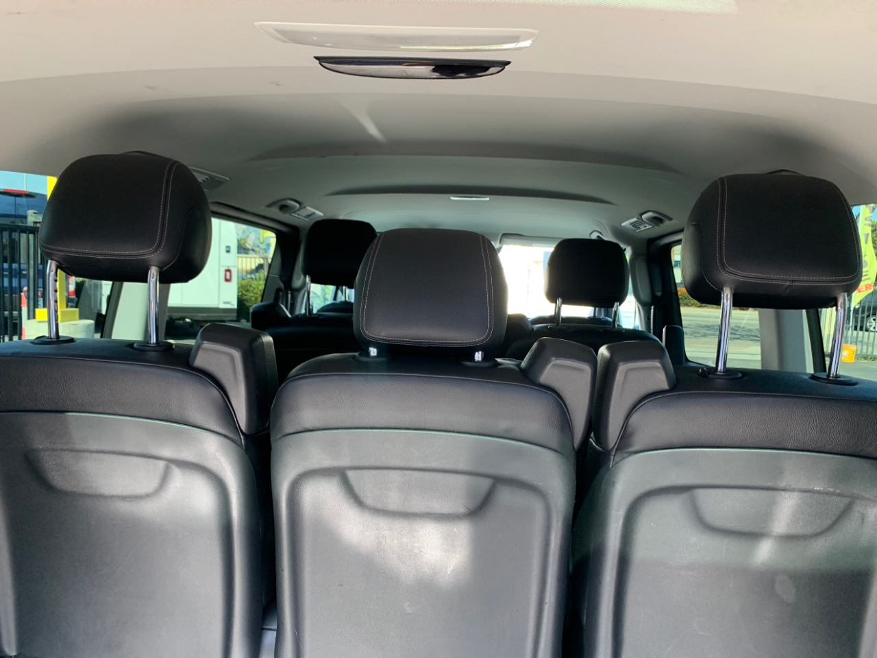 Mercedes-Benz Metris Passenger Van Standard Roof 126" Wheelbase 2019