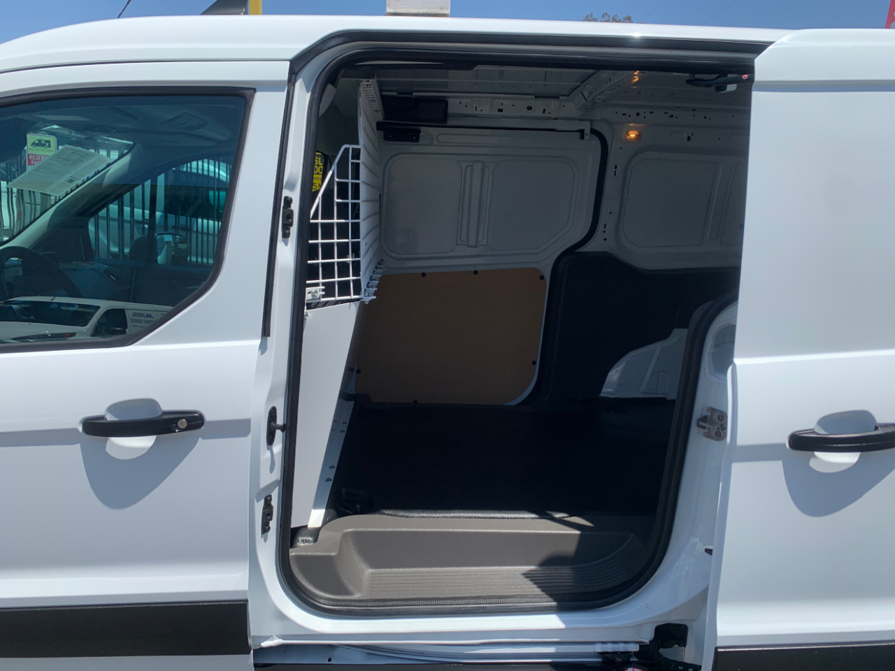 Ford Transit Connect Van XLT LWB w/Rear Symmetrical Doors 2023