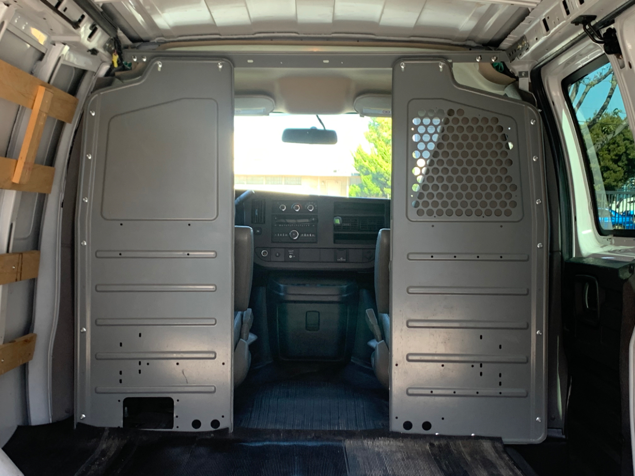 Chevrolet Express Cargo Van RWD 2500 135" 2018