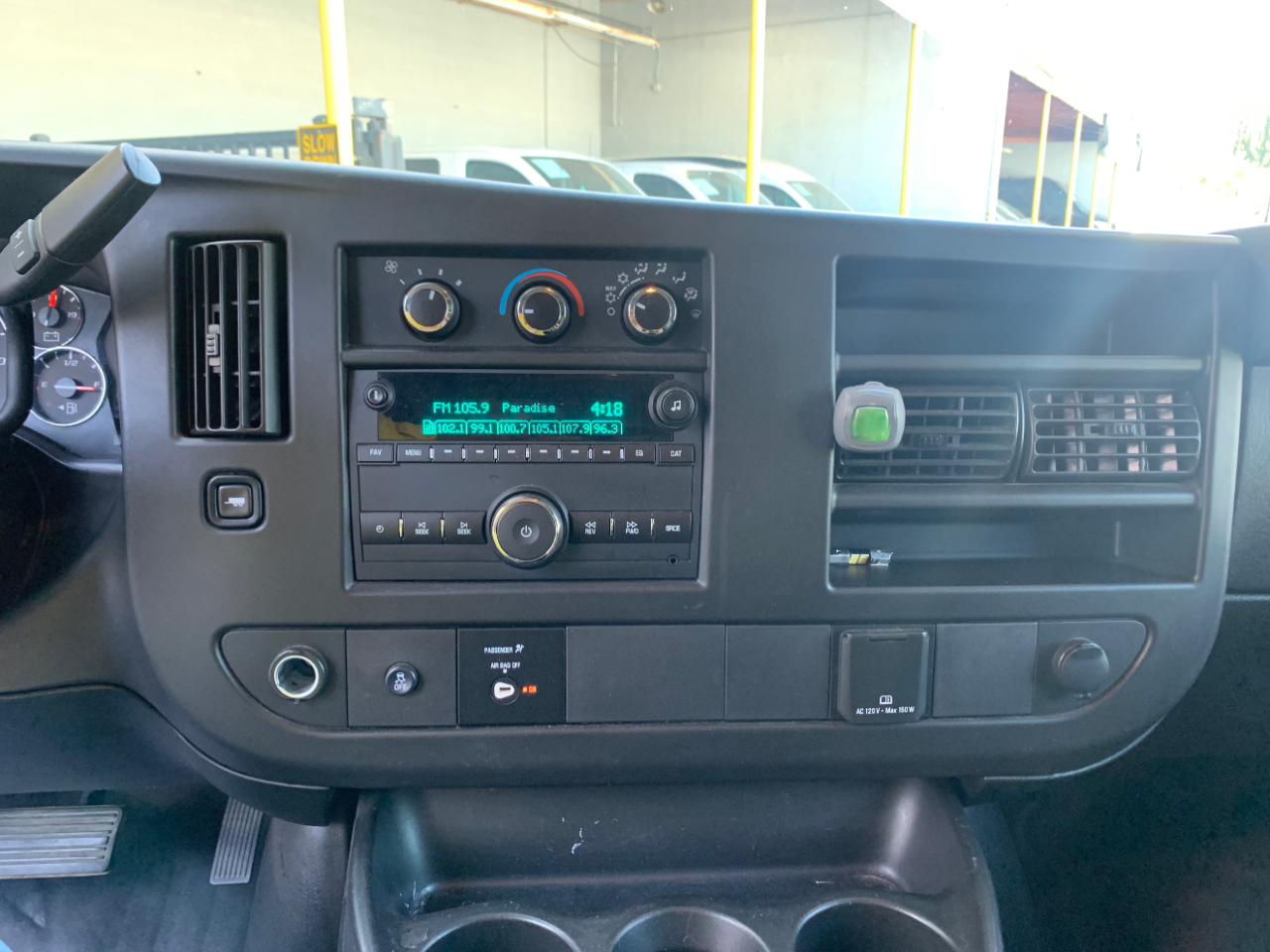 Chevrolet Express Cargo Van RWD 2500 135" 2018