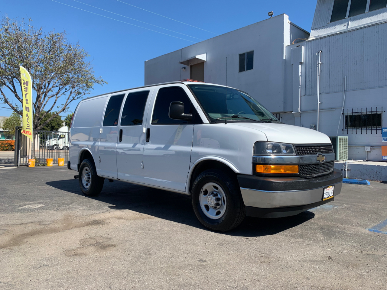 Chevrolet Express Cargo Van RWD 2500 135" 2018