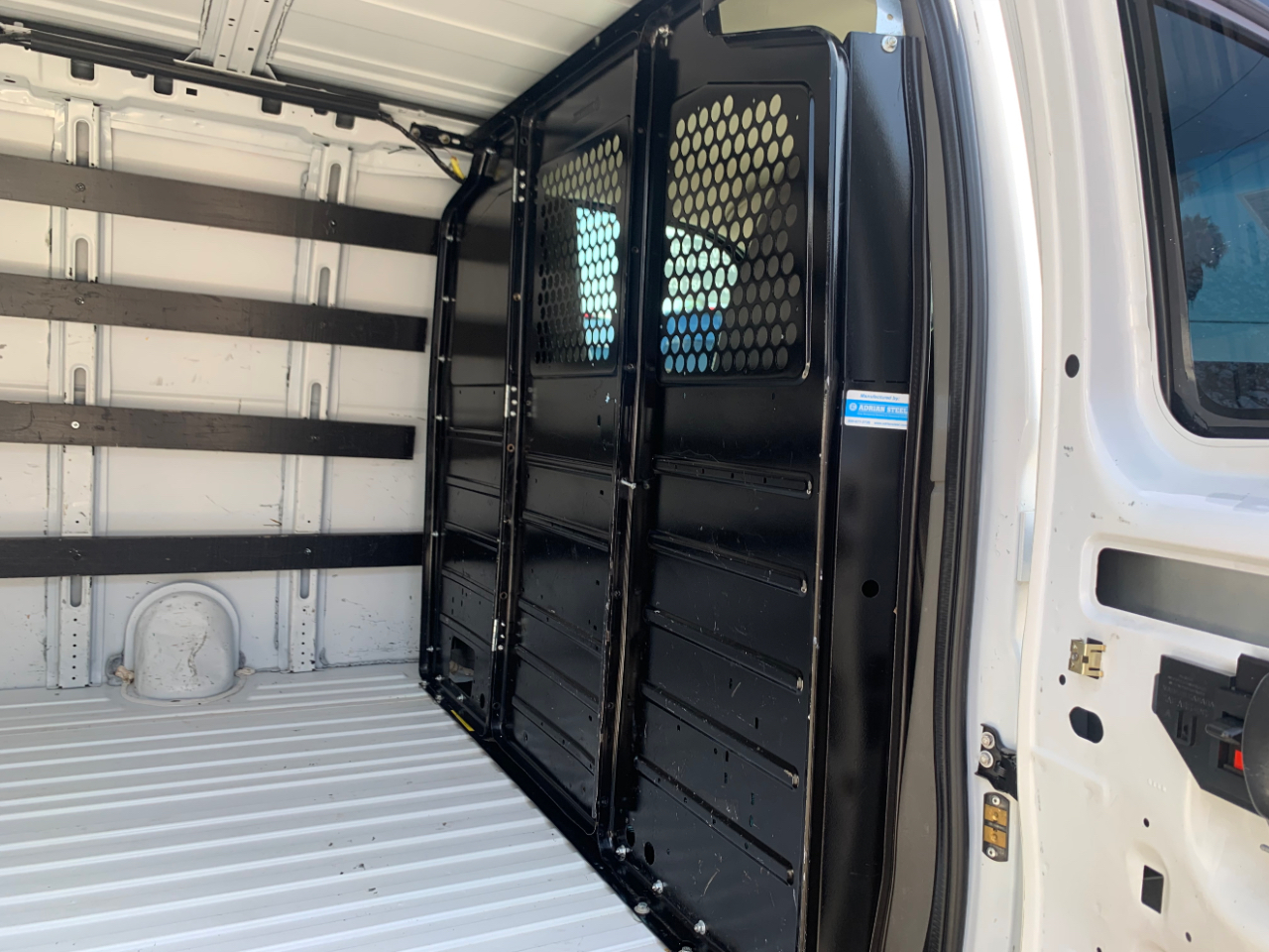 GMC Savana Cargo Van RWD 2500 135" 2019