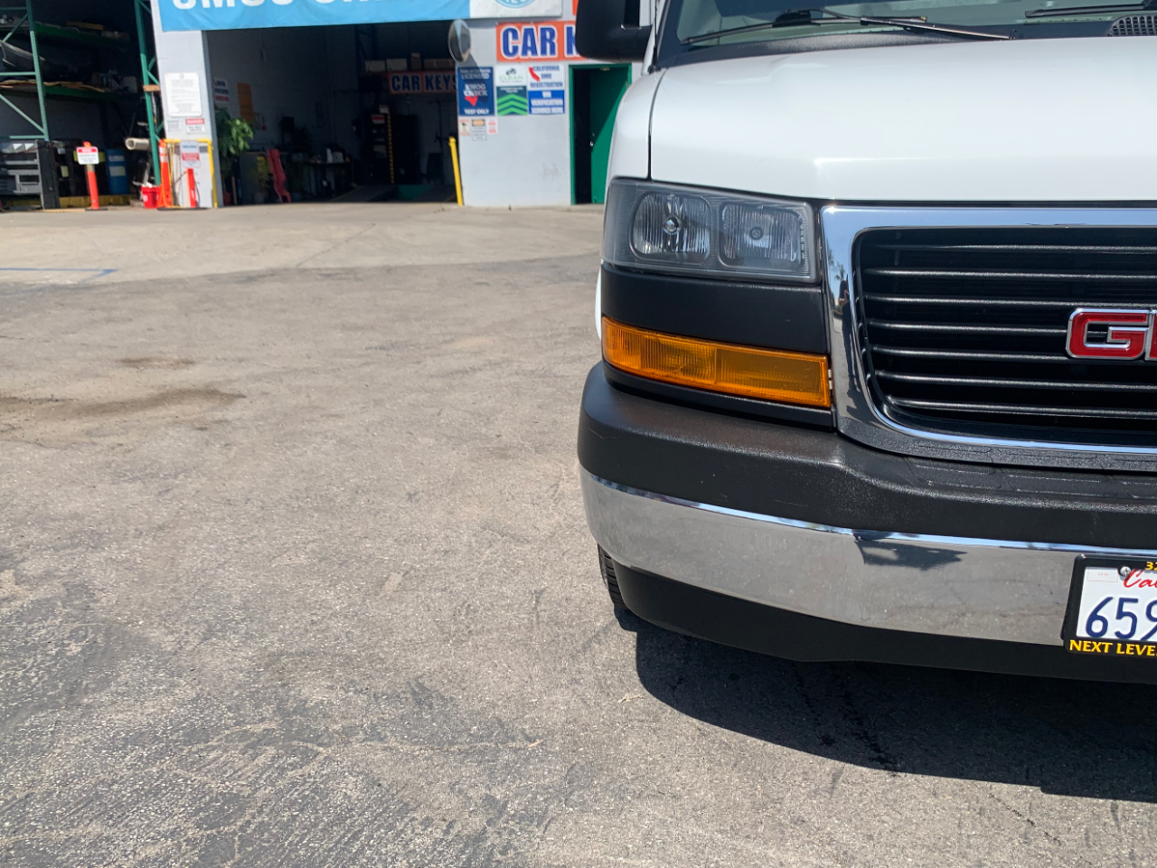 GMC Savana Cargo Van RWD 2500 135" 2019