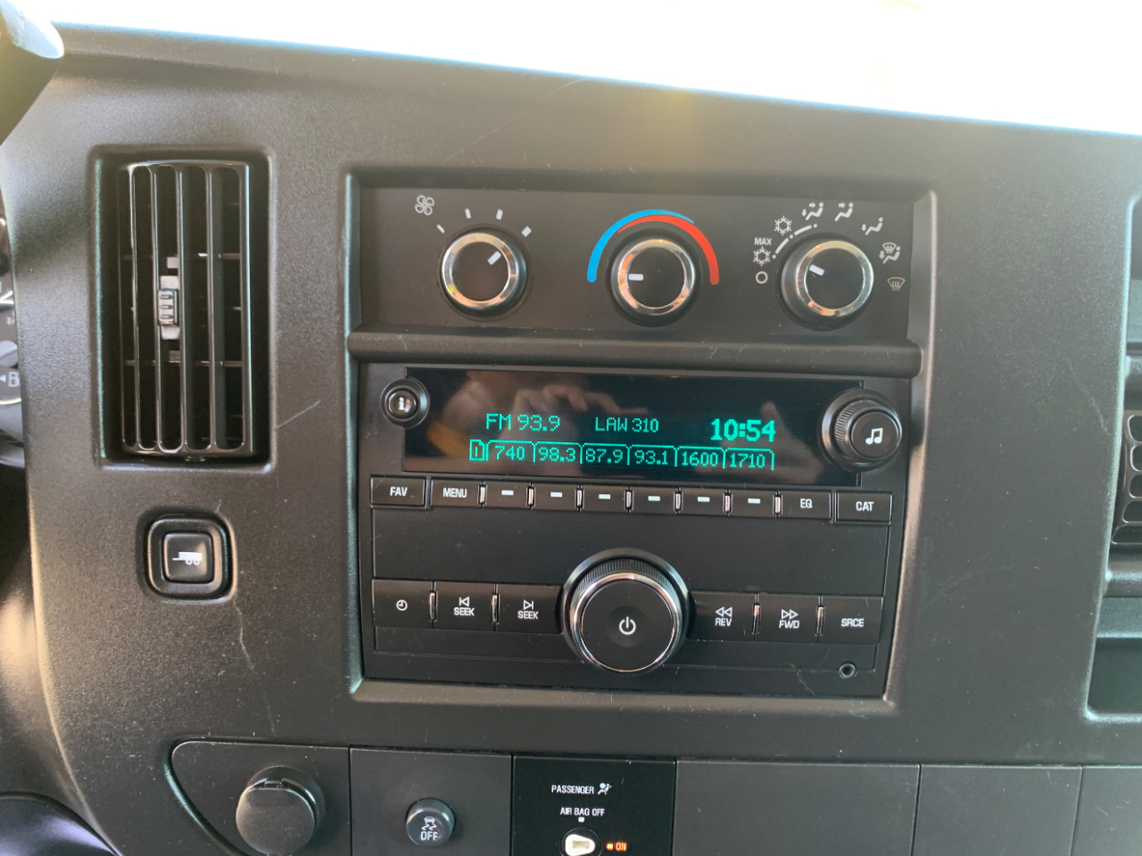 GMC Savana Cargo Van RWD 2500 135" 2019