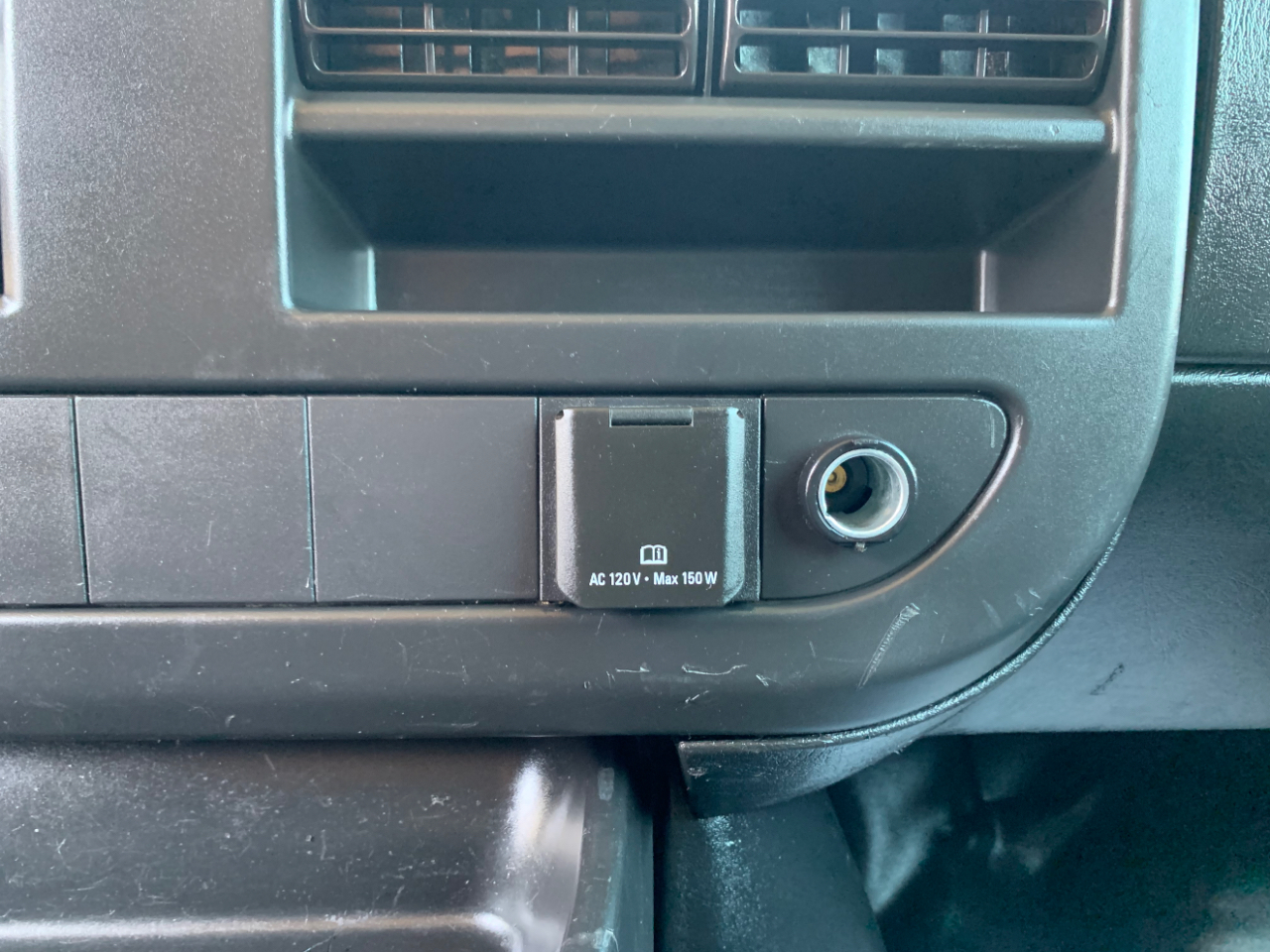 GMC Savana Cargo Van RWD 2500 135" 2019