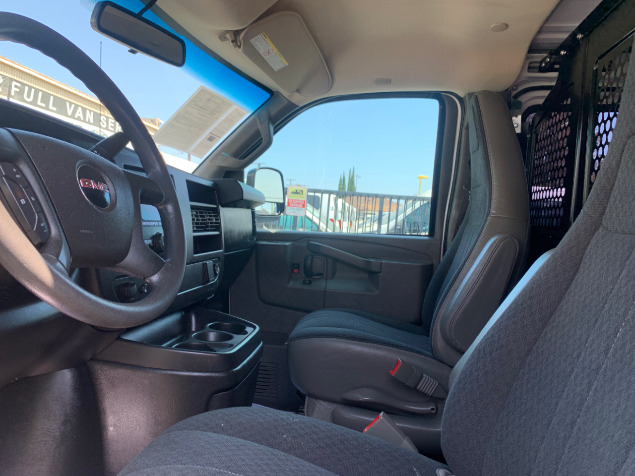 GMC Savana Cargo Van RWD 2500 135" 2019