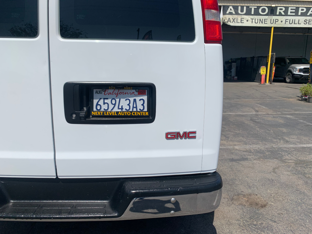 GMC Savana Cargo Van RWD 2500 135" 2019