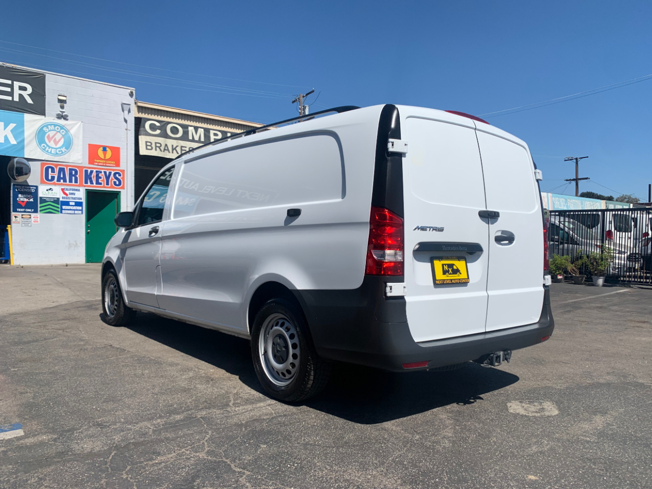 Mercedes-Benz Metris Cargo Van Standard Roof 135" Wheelbase 2022