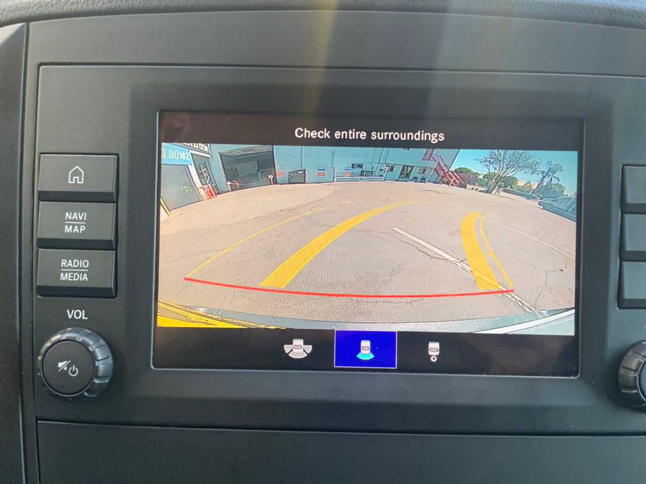 Mercedes-Benz Metris Cargo Van Standard Roof 135" Wheelbase 2022