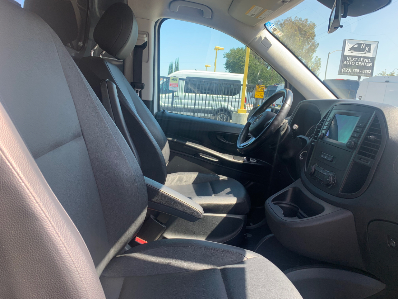 Mercedes-Benz Metris Cargo Van Standard Roof 135" Wheelbase 2022