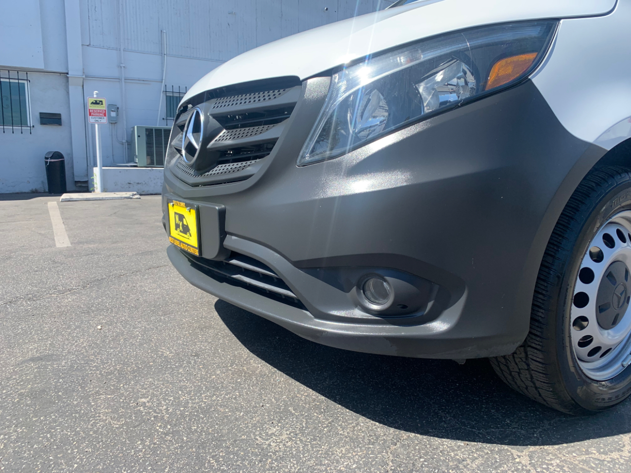 Mercedes-Benz Metris Cargo Van Standard Roof 135" Wheelbase 2022